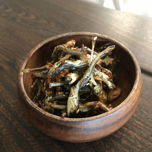 今日のおやつ～煮干とカボチャの種～　